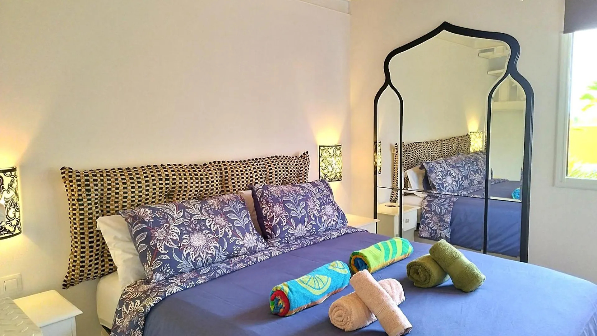 Apartamento Oasis Tamarindo 1 - Casa Rosa - Appartement 2 Chambres Climatisees Corralejo España